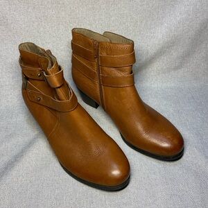 Naturalizer Karmic Ankle Leather Booties. For Women. Size 9
